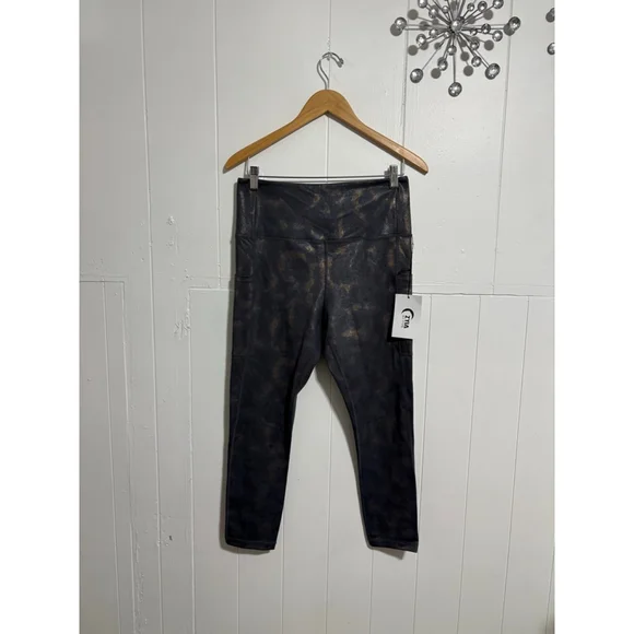 Women's Zyia Burnished Copper Pocket Light n
Tight Hi-rise 7/8 24" (12) - Picture 3 of 7